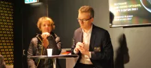 De gauche à droite : Barbara Ameline, chirurgien ophtalmologiste à l’Hôpital des Quinze-Vingts à Paris et Christophe Chebac, président de BBGR – Nikon