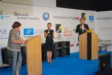 Alain Afflelou interpelle Marianne Binst de Santéclair sur le Silmo TV by Acuité