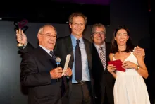 Catégorie Instruments et Outillage : Essilor, avec "Mr Blue" - Guy Charlot, Frédéric Magnen, J-Charles de Lemps et Isa
