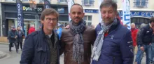 De gauche à droite : Laurent Romejko, présentateur de France 2, Romain Legrand, opticien Optic 2000 à Brou (28) et Didier Papaz, PDG du groupe Optic 2000