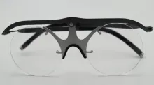 Prix de la technique : Les lunettes modulables selon la position ou l’activité grâce à des rotules avec Julbo (Longchaumois). Par Samuel Encaoua (STRATE), William Francisco (ENSAAMA) et Laëtitia Alves (LISAA).