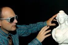 Luc Licari de Rétina France teste le Parcours de l'animation Basse Vision, "Juste pour voir" (A voir aussi notre TV re