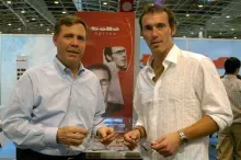 Le footballeur Laurent Blanc sur le stand Bollé