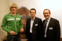 Le rugbyman Rémy Martin sur le stand Charmant pour le lancement ed la collection Puma
