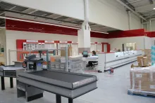Les centres d'optique et audio sont situés près des caisses du club-entrepôt, l'endroit le plus calme de tout l'environnement. ©Acuité 2017