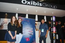 Les vainqueurs du concours de design "Dilem Art Contest" (de gauche à droite): Emie Pozza, Maud Rochegüe et Jeiel Alonzo.