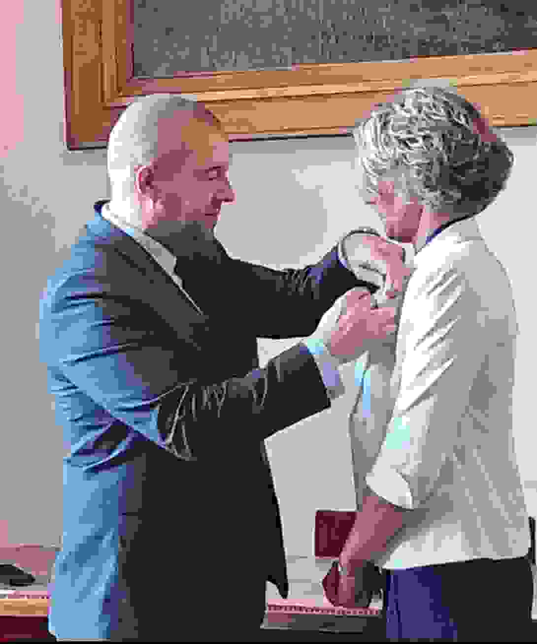 remise_insigne_berengere_evain_barbizon_juin_2025.jpg
