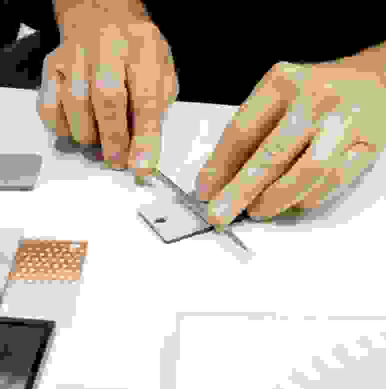 aplanir_ecailles_acetate.png