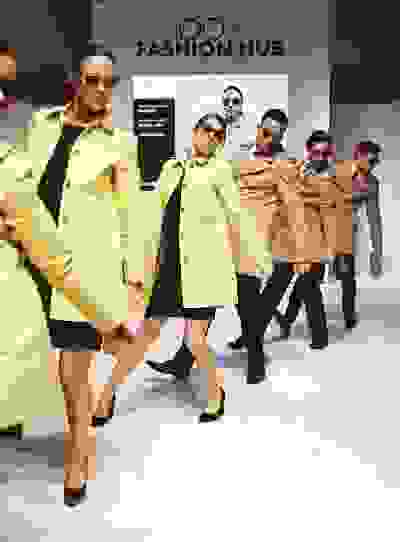 100u_optical_defile.jpg