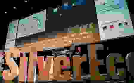 lopticienquibouge.png